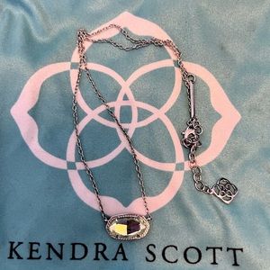 Kendra Scott Elisa Pendant Necklace in Dichroic Glass